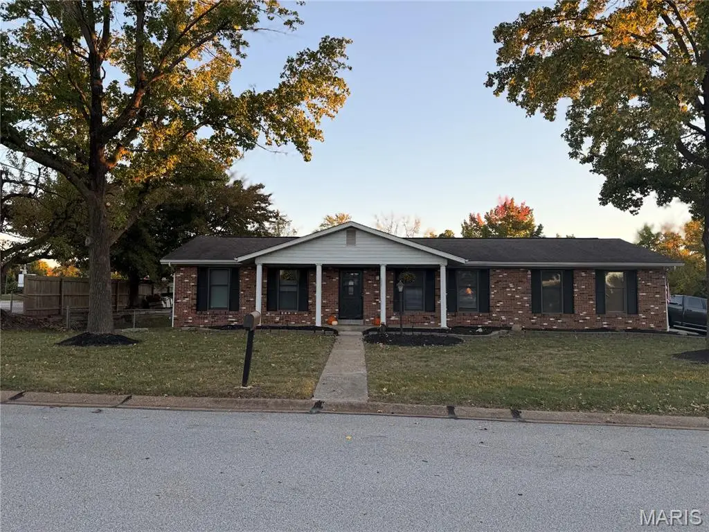 2 Country Farm Boulevard, Saint Peters, MO 63376 - #1