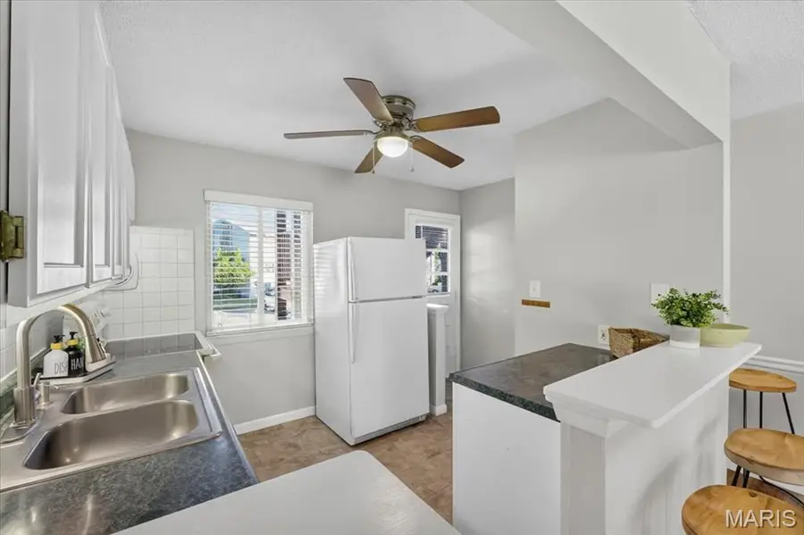 2042 Gascony Parc Drive #2042, Lake Saint Louis, MO 63367 - #3