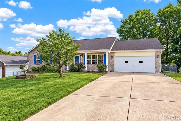 1216 Shingle Oak Court, Troy, MO 63379
