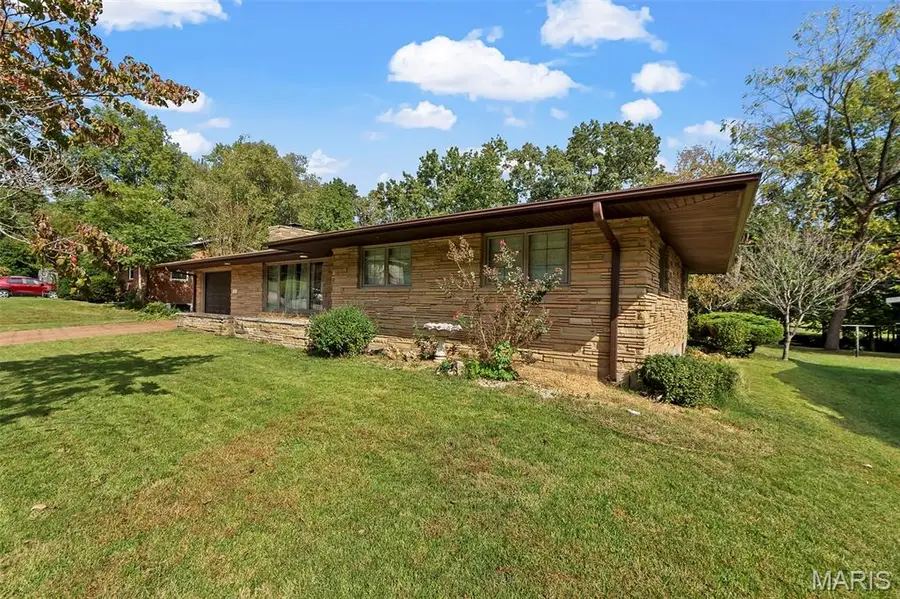 2114 Sherwood Drive, Cape Girardeau, MO 63701 - #2