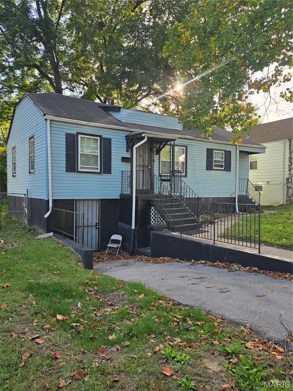 7528 Stanwood Drive, Normandy, MO 63121