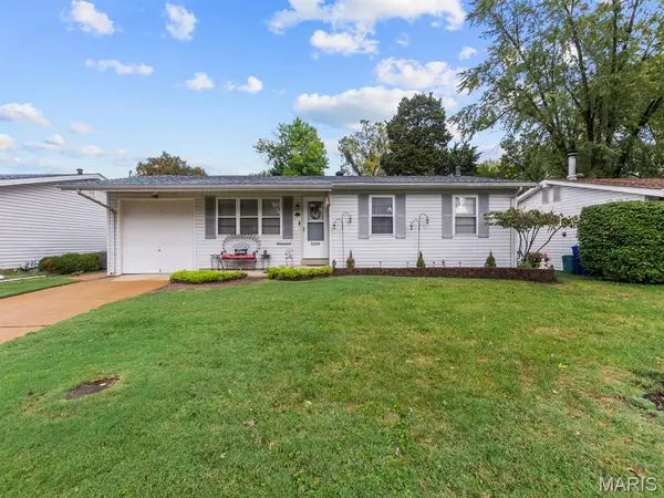 975 Sherman Lane, Florissant, MO 63031