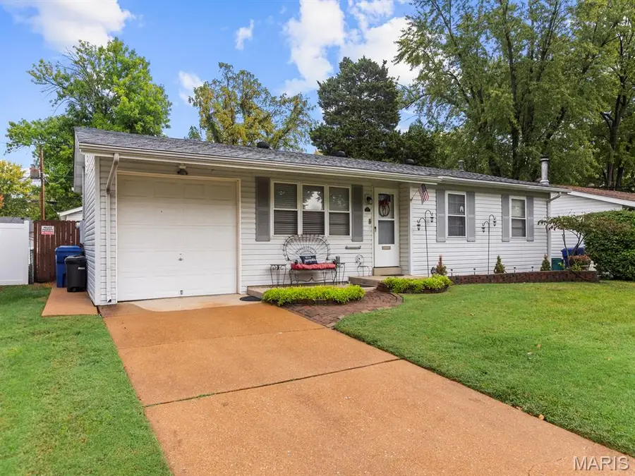 975 Sherman Lane, Florissant, MO 63031 - #3