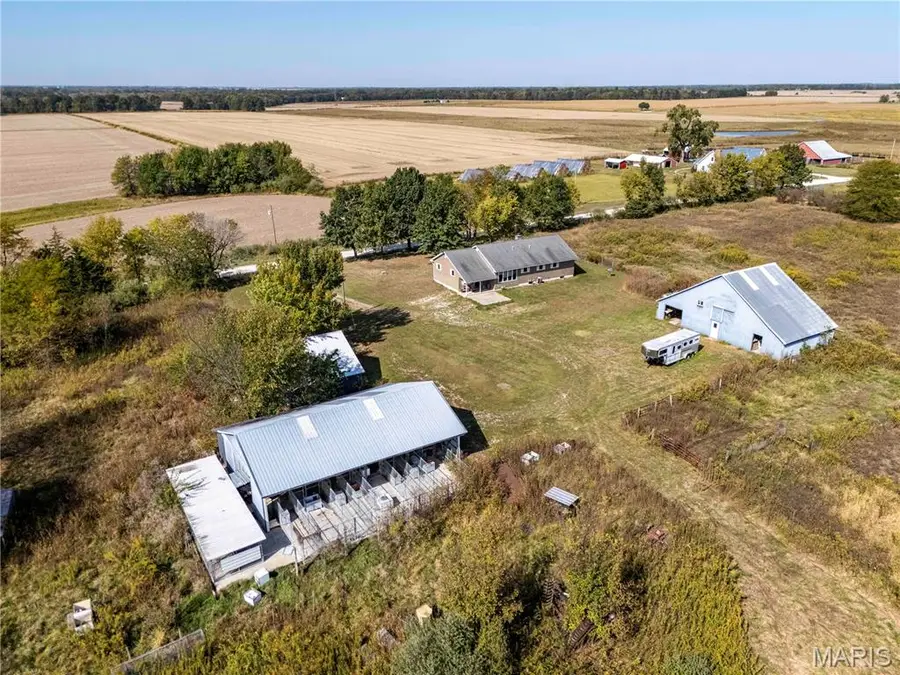 29750 Oriole Road, Vandalia, MO 63382 - #2