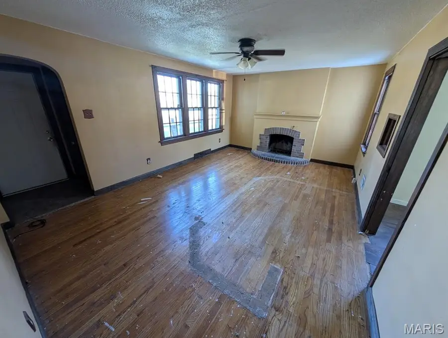 3915 W Main Street, Belleville, IL 62226 - #3