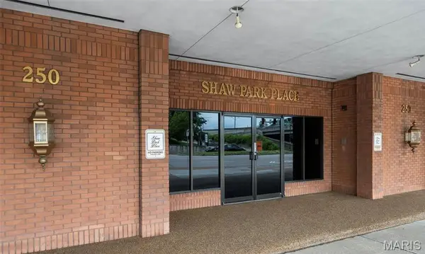 250 S Brentwood Boulevard #2E, Clayton, MO 63105