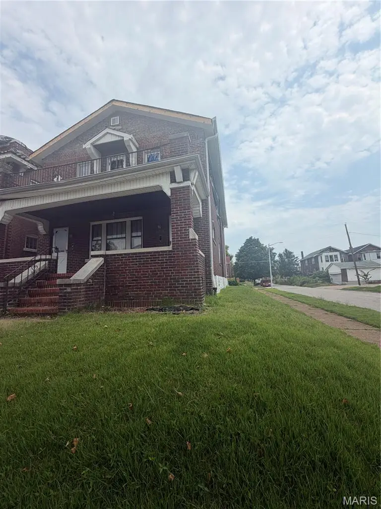 4201 E San Francisco Avenue, Saint Louis, MO 63115 - #2