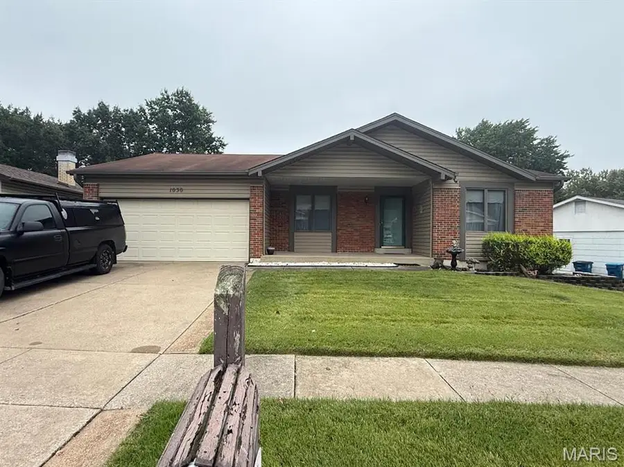 1030 Timberwood Trails Drive, Florissant, MO 63031 - #2