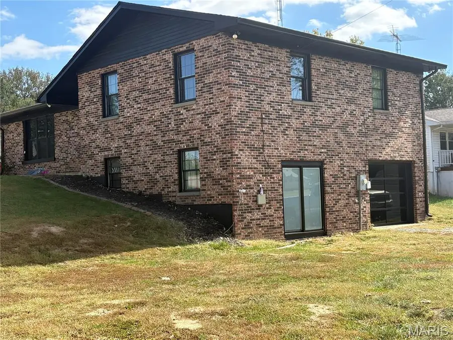 701 S Ridge Avenue, Steeleville, IL 62288 - #2