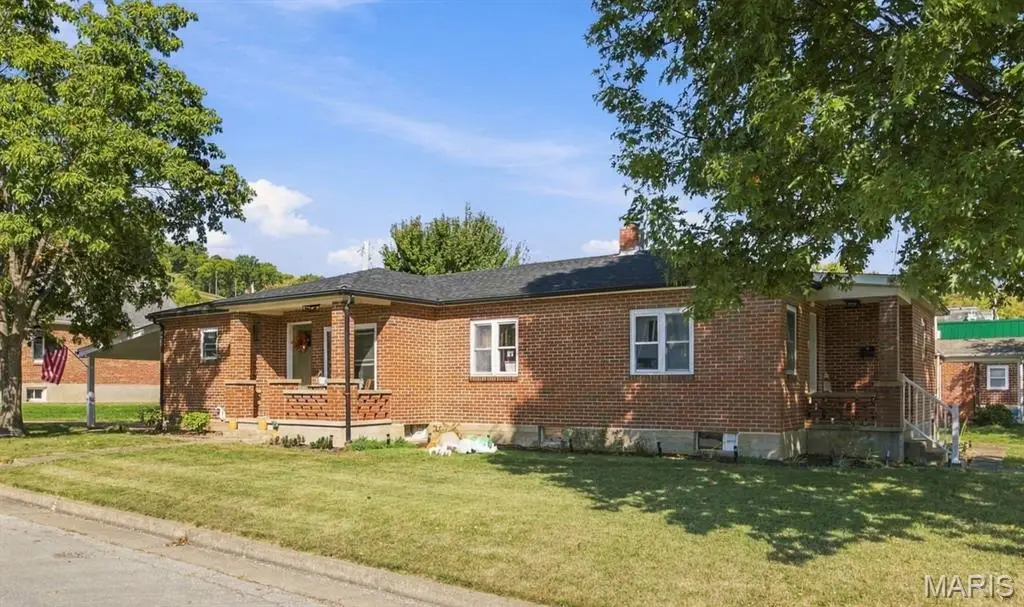 405 W 9th Street, Hermann, MO 65041 - #1