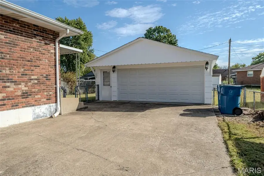 1 Violet Avenue, Granite City, IL 62040 - #3