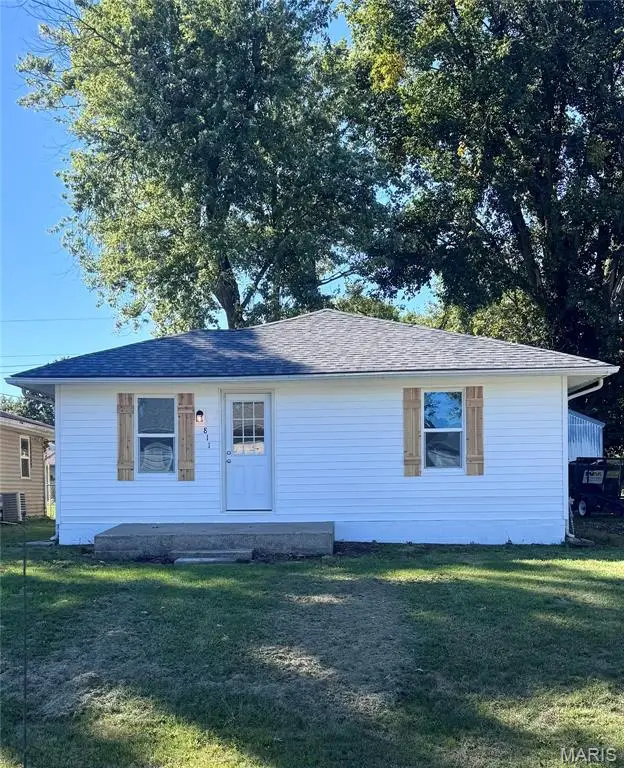 811 Mckinley Avenue, Moberly, MO 65270 - #1