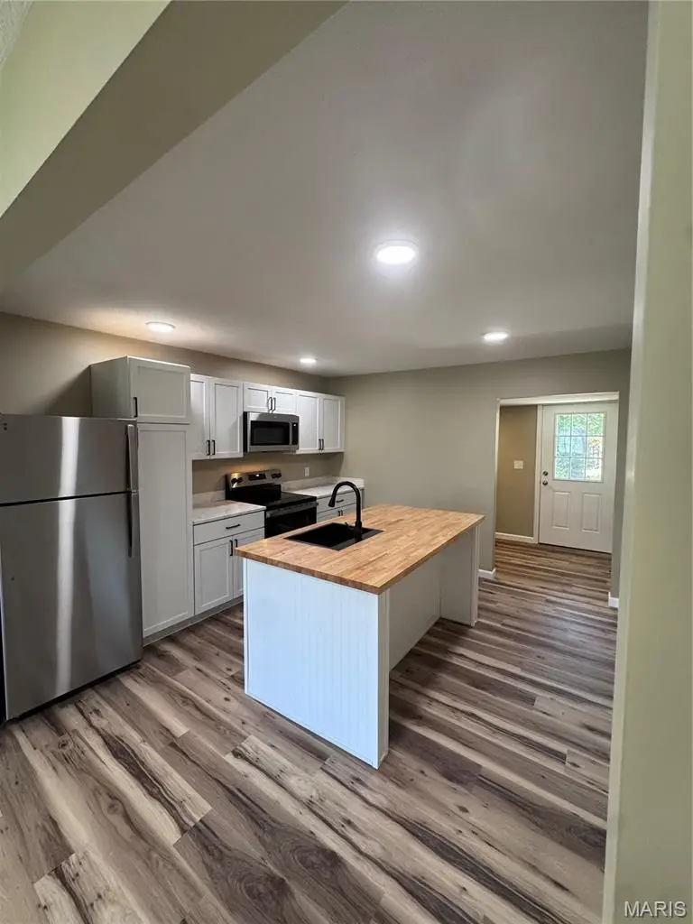 811 Mckinley Avenue, Moberly, MO 65270 - #3