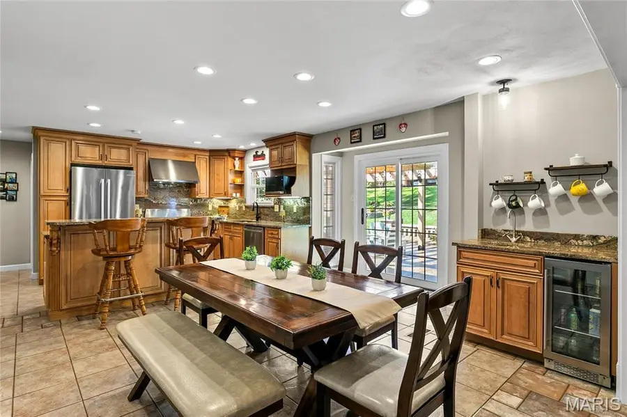 9059 Whitehaven Drive, Saint Louis, MO 63123 - #2