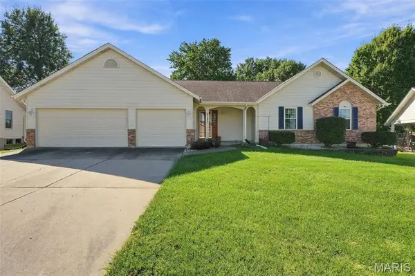 2153 Autumn Wood Drive, St Charles, MO 63303