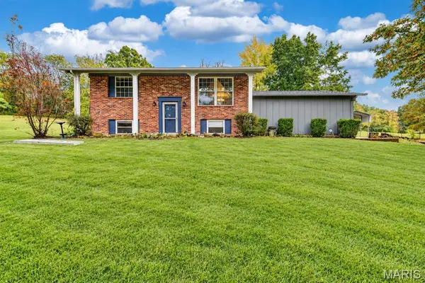 7875 Oak Lawn Place, Cedar Hill, MO 63016