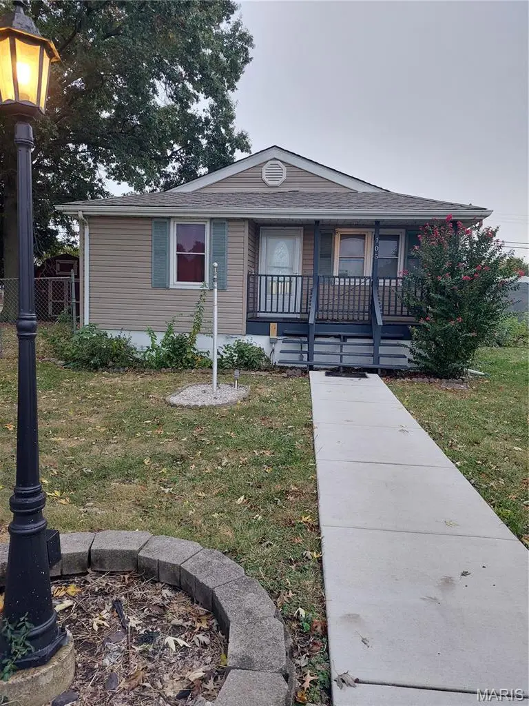 105 S Olive Street, Hartford, IL 62048 - #3