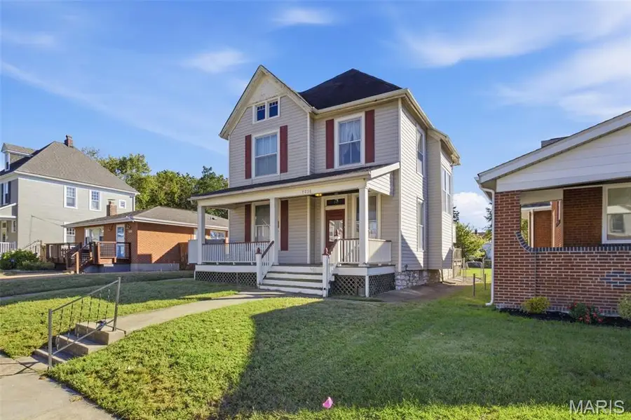 7038 Pernod Avenue, Saint Louis, MO 63139 - #2