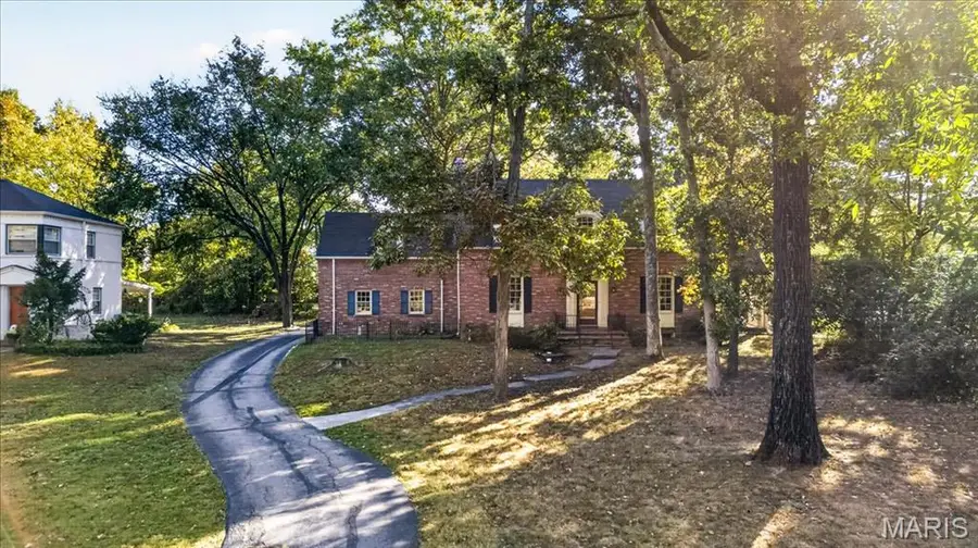 1236 S Geyer Road, Kirkwood, MO 63122 - #2