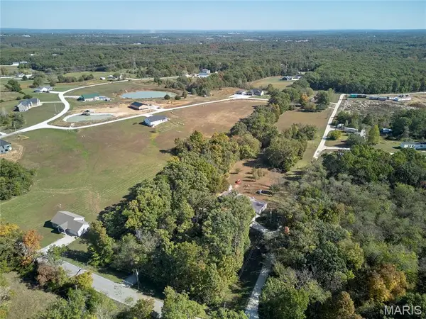 1372 Rock Springs Road, Wright City, MO 63390