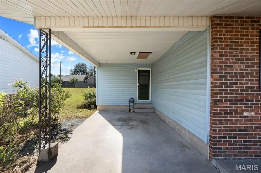 917 Cambridge, Sikeston, MO 63780 - #3