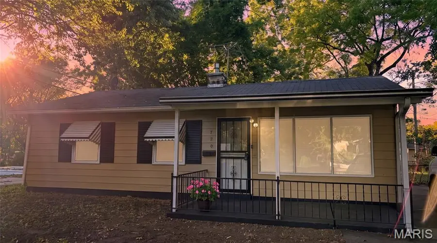 720 Saint Nicholas Drive, Cahokia, IL 62206 - #2