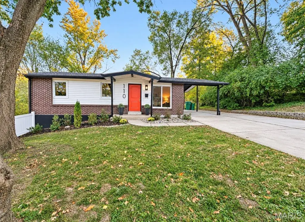 110 E Thornton Avenue, Webster Groves, MO 63119 - #1