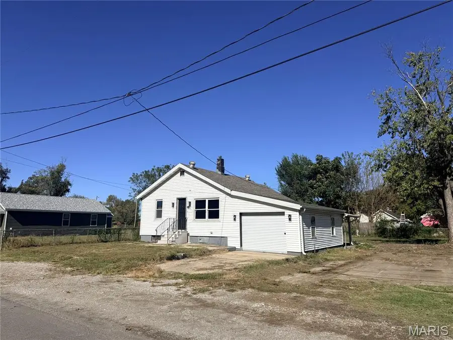 713 26th Street, Granite City, IL 62040 - #3