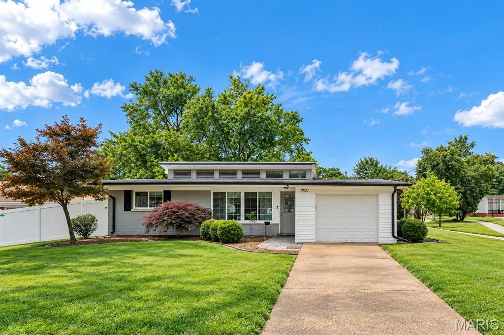 7950 Westover Place, Saint Louis, MO 63130 - #1