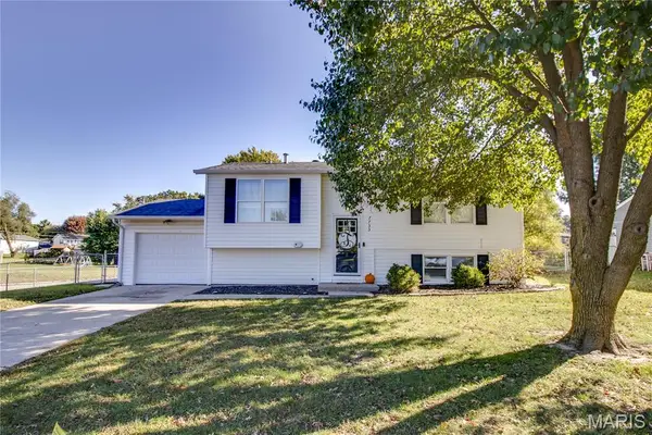 7733 Meadowlark Drive, Godfrey, IL 62035