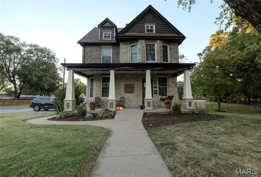 511 S Main Street, Troy, IL 62294 - #2