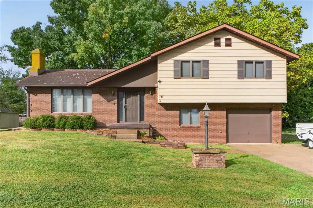 8 Lilac Drive, New Baden, IL 62265 - #1