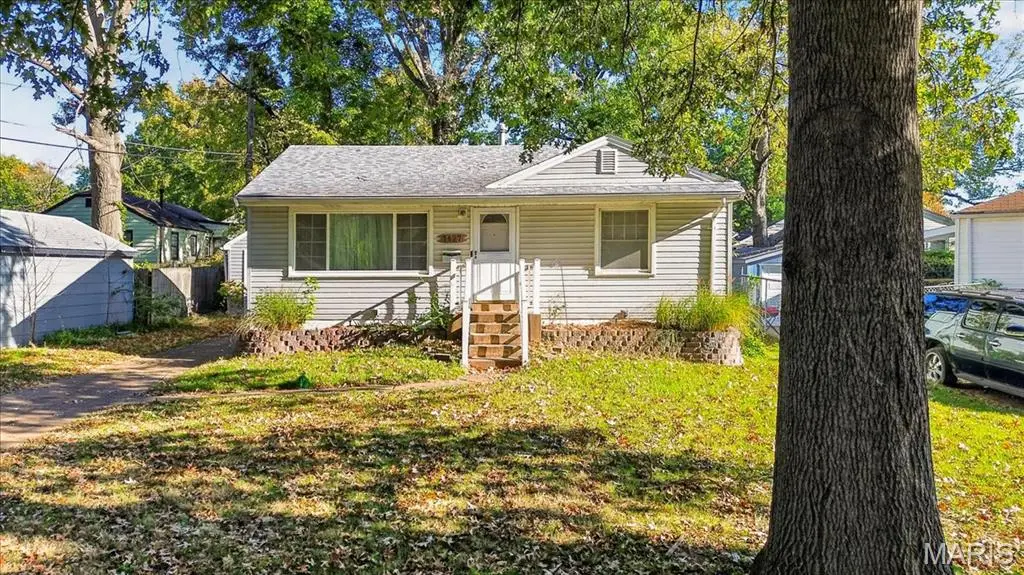 7427 Balfour Drive, Saint Louis, MO 63133 - #1