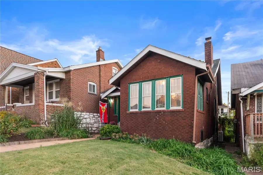 3950 Parker Avenue, Saint Louis, MO 63116 - #3