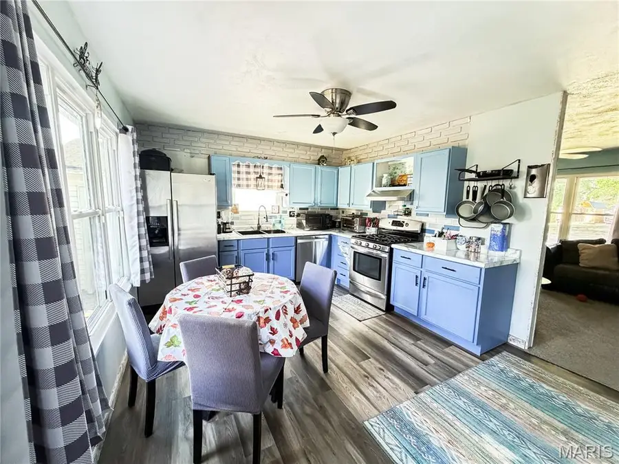 1445 Nelms Avenue, Centralia, IL 62801 - #3