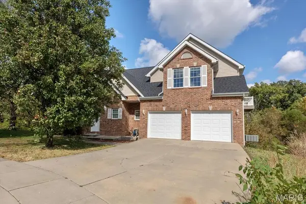 1207 Blue Spruce Lane, Columbia, IL 62236