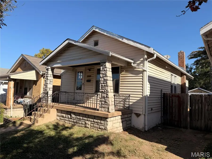 3747 Neosho Street, Saint Louis, MO 63116 - #3