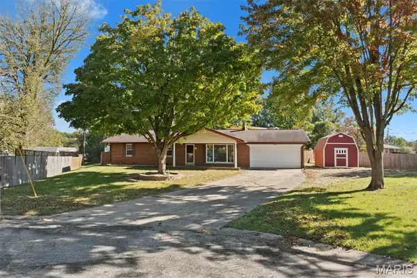 7 Ivy Court, Belleville, IL 62220