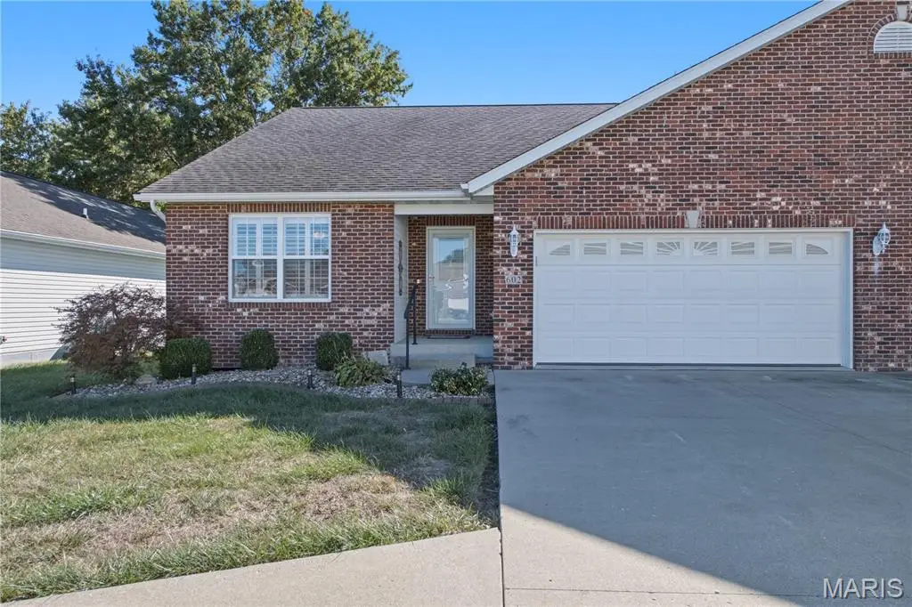 602 Elizabeth Drive #602, Litchfield, IL 62056 - #1