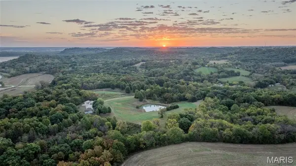 9020 Pike 9111, Louisiana, MO 63353