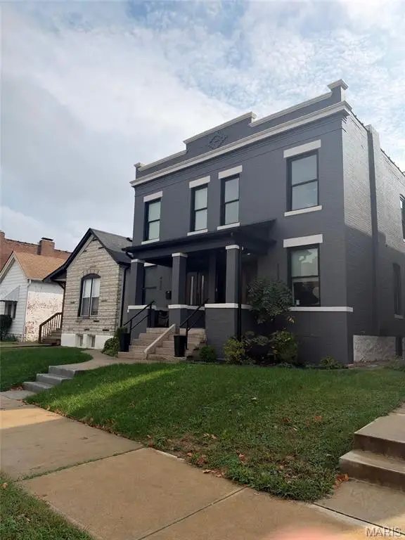 4322 Swan Avenue, St Louis, MO 63110