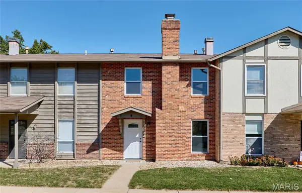 21 Park Charles Boulevard S #B, St Peters, MO 63376