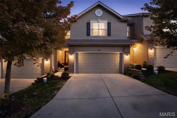 13142 Tesson Hollow Drive, St Louis, MO 63128