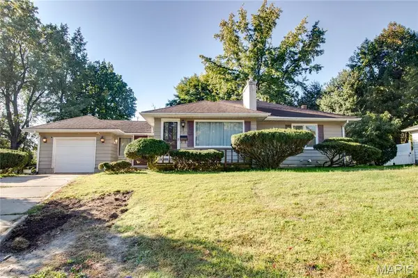 33 Southern Drive, Belleville, IL 62223