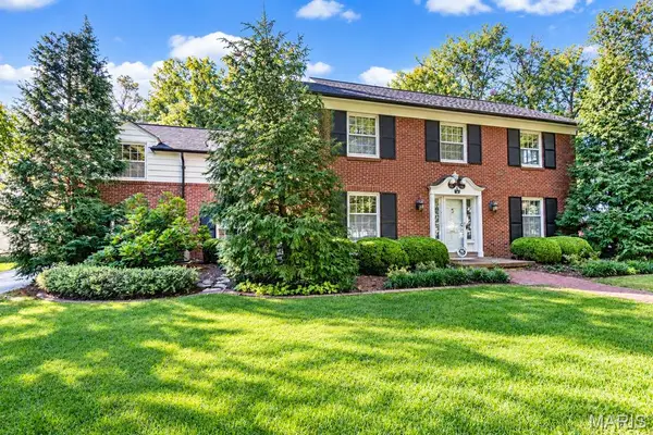312 Mcdonald Place, Webster Groves, MO 63119