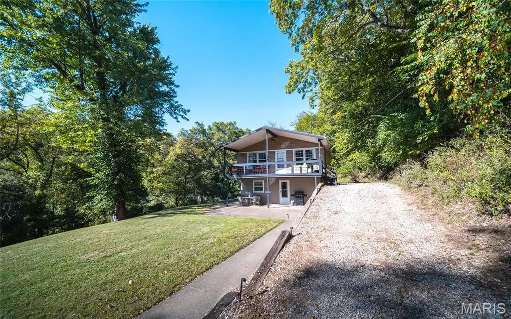 29 N Oak Street, Grafton, IL 62037 - #1