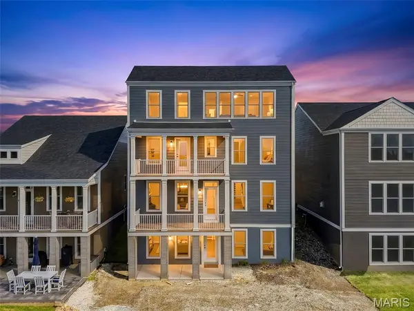 2994 Memphis Street, St Charles, MO 63301