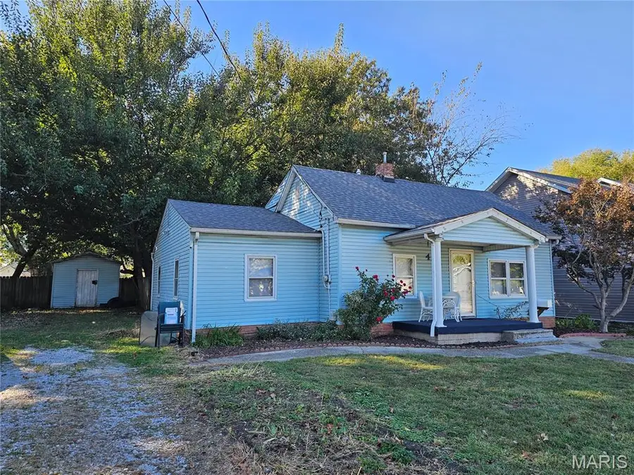 405 S Harrison Street, Litchfield, IL 62056 - #2