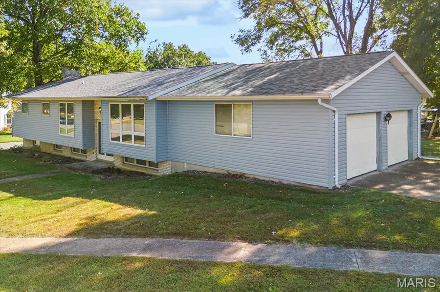505 Westpark Drive, Columbia, IL 62236 - #2