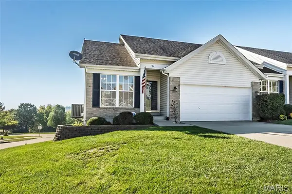 121 Hunters Run Court, Eureka, MO 63025